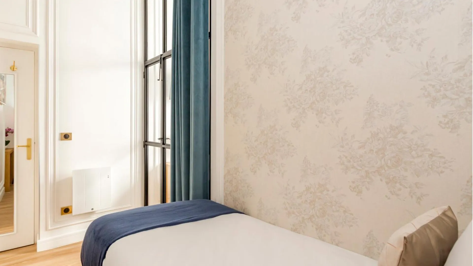 Merveil - Luxury Suite -Champselysees-Florentin II Paryż